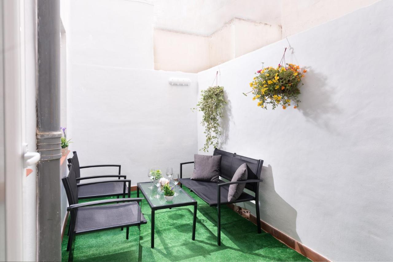 Cozy 3 Bed Apartment In The Heart Of アリカンテ エクステリア 写真