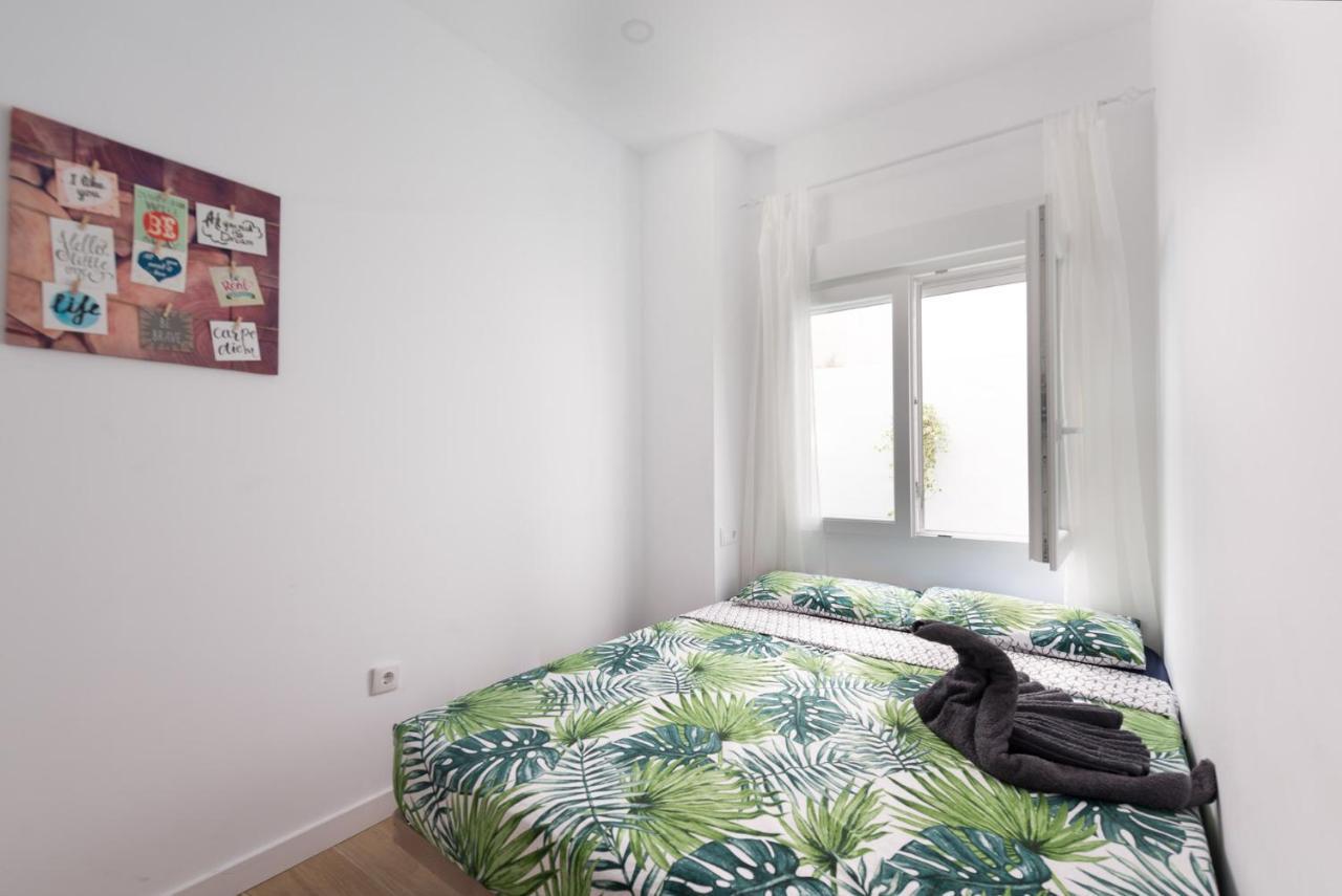 Cozy 3 Bed Apartment In The Heart Of アリカンテ エクステリア 写真